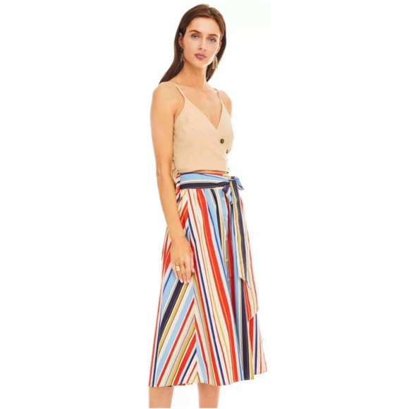 ASTR ♡ Shayla mid length full flare button down skirt with belt - Picture 2 of 4